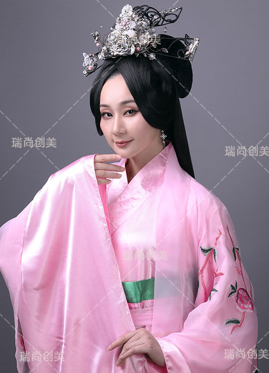 學(xué)彩妝